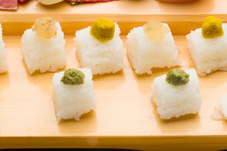 「ガーリックステーキ寿司」用のシャリ